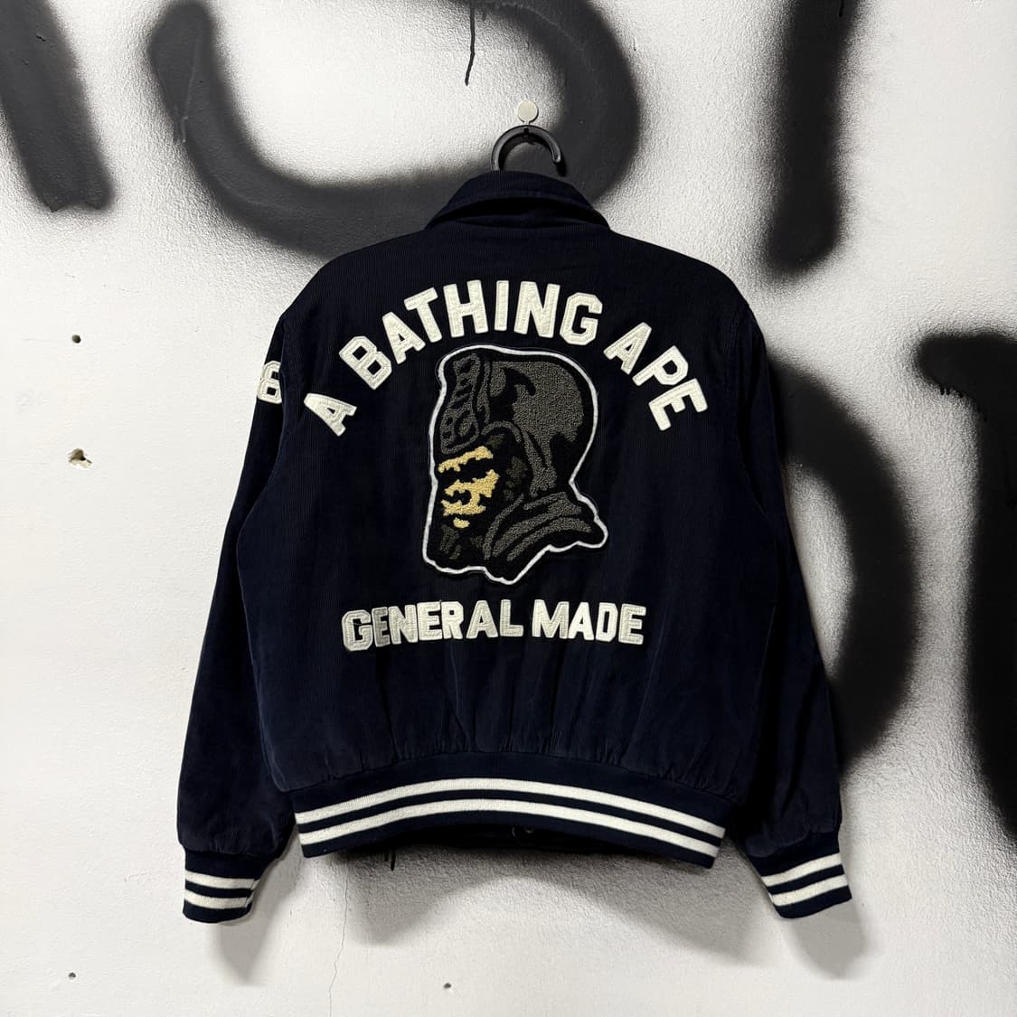 정품 베이프 OG 97s 제네럴 코듀로이 바시티 자켓 상품이미지1