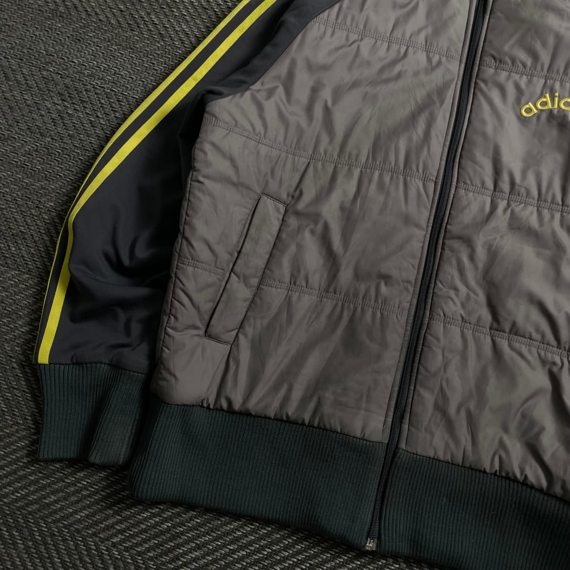 00s 아디다스 올드스쿨 트랙탑 패디드 점퍼y 4103 상품이미지4