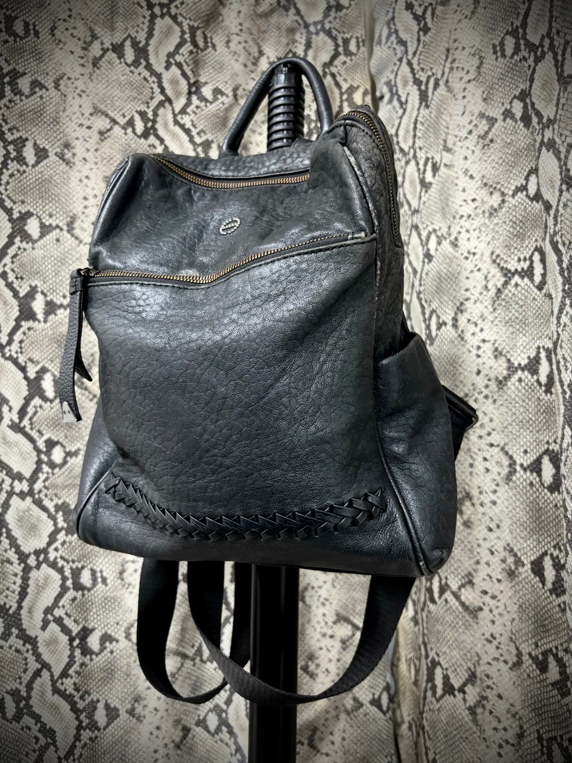 [Minimal Y2K] Cubic Logo Detail Leather  상품이미지4