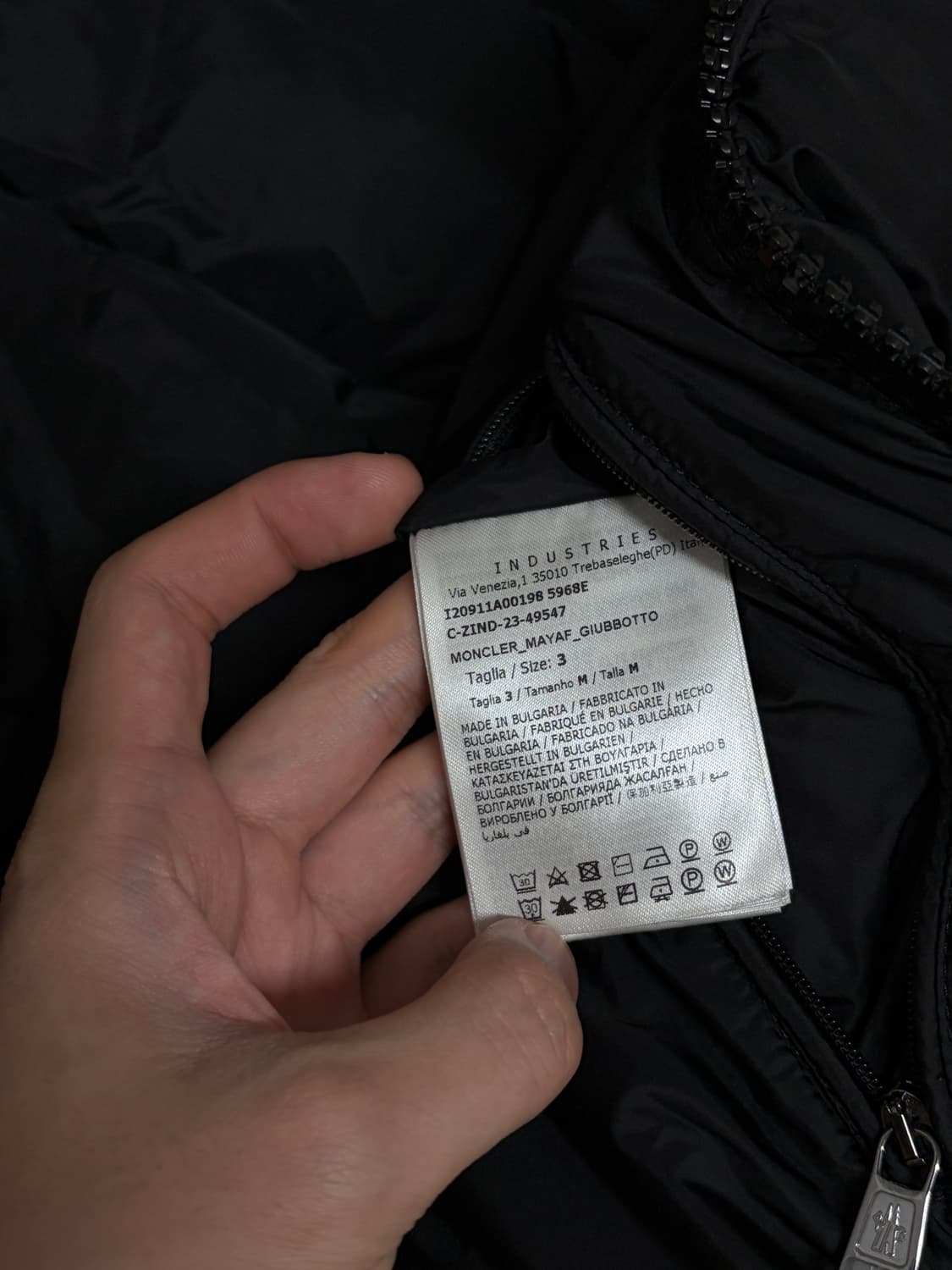 (새것급) 23-24fw 몽클레어 마야프 3 블랙 몽클레어 퍼 패딩 3 상품이미지8