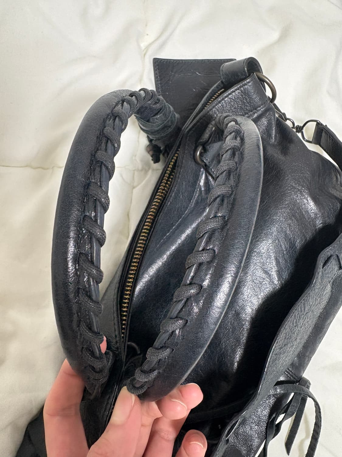 상태A/키티증정)발렌시아가 르시티 퍼스트백 블랙 상품이미지8