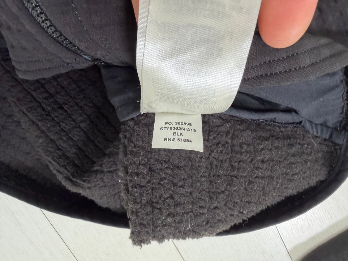 파타고니아 R2  자켓 블랙 M 사이즈  사진찍고 절대 안입습니다  상태 상품이미지5