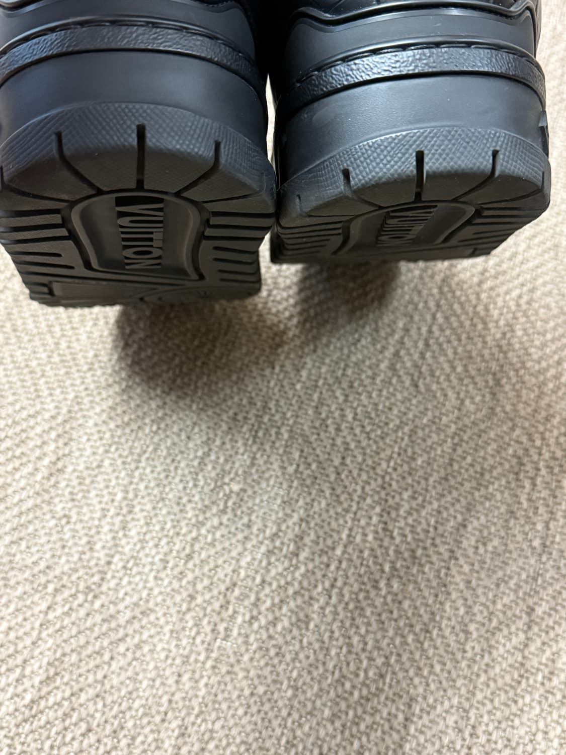 루이비통 트레이너 맥시 스니커즈 블랙 265사이즈 상품이미지8