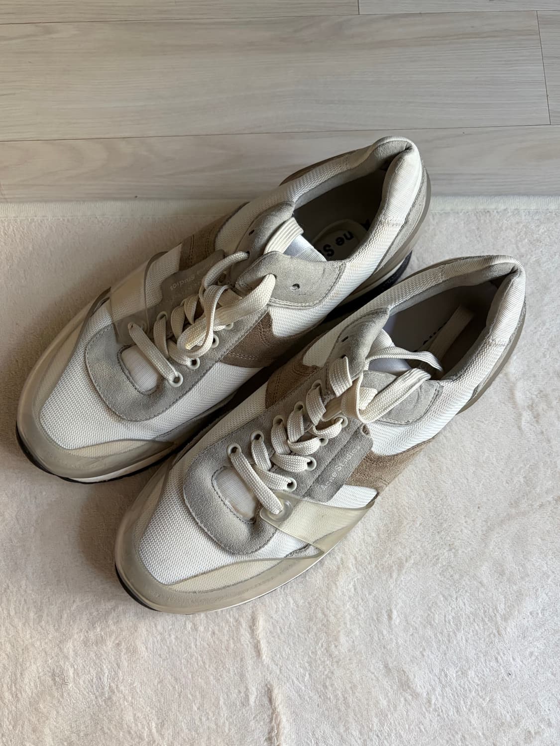 아크네스튜디오 스니커즈 상품이미지2