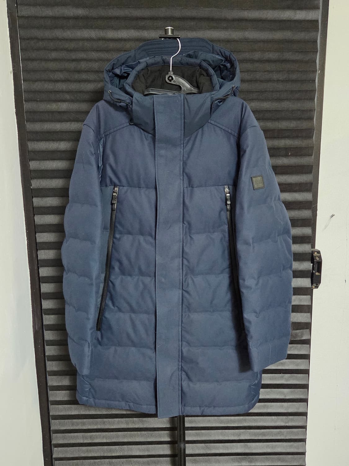 (정품) [휴고보스] 덕다운 하프롱패딩 판매합니다. 상품이미지1