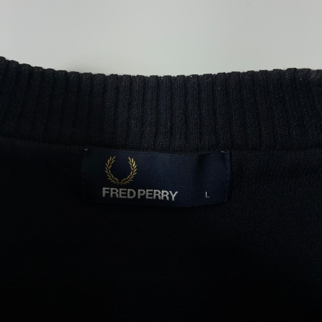 Fred perry  프레드페리 자수 네이비 니트  상품이미지4