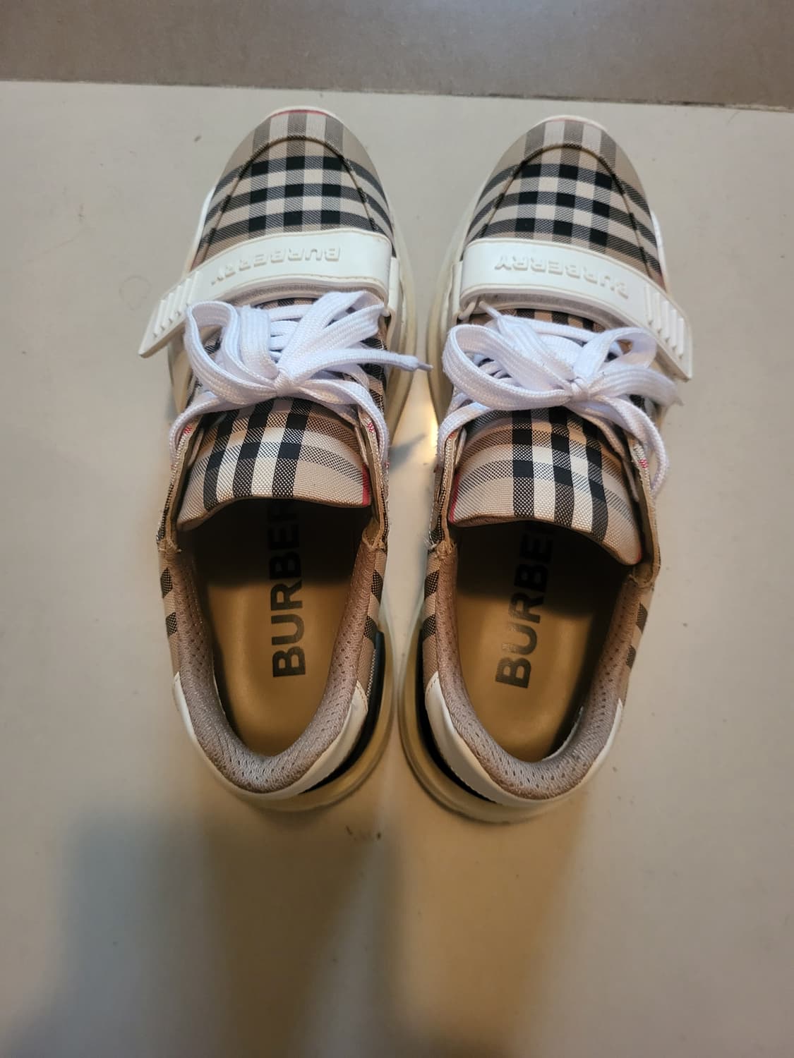 버버리 스니커즈(280) 상품이미지1