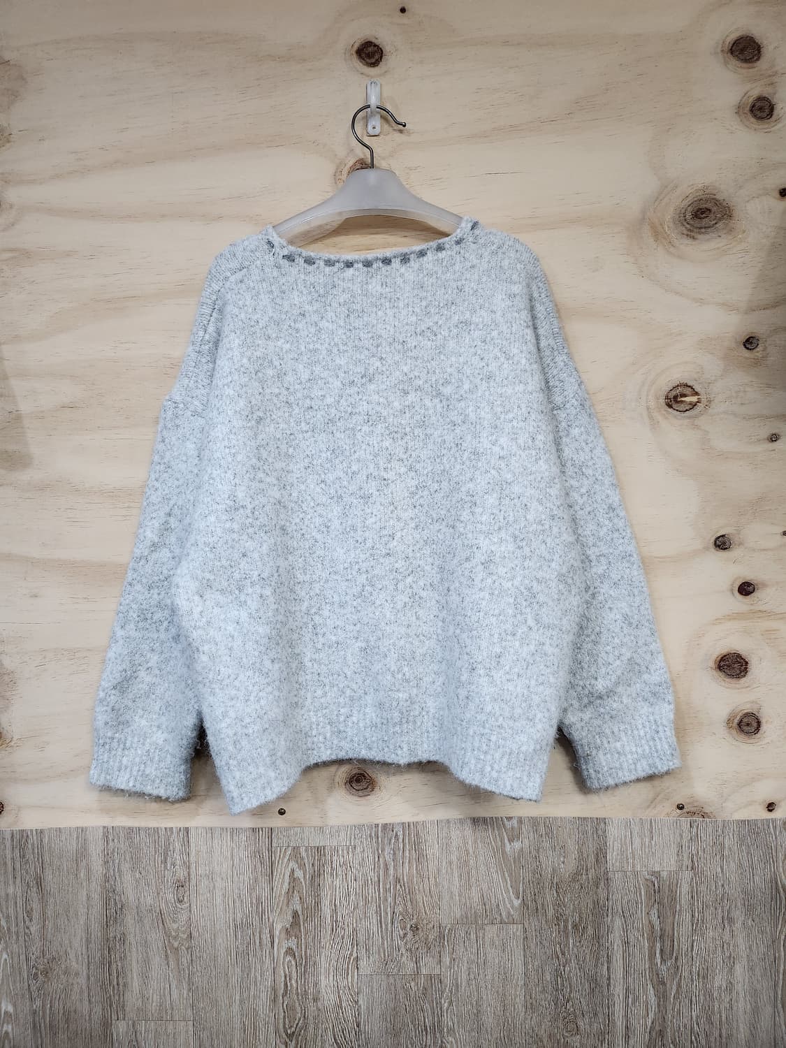 696) egg 여성 브이넥 울 블랜드 니트 상품이미지2