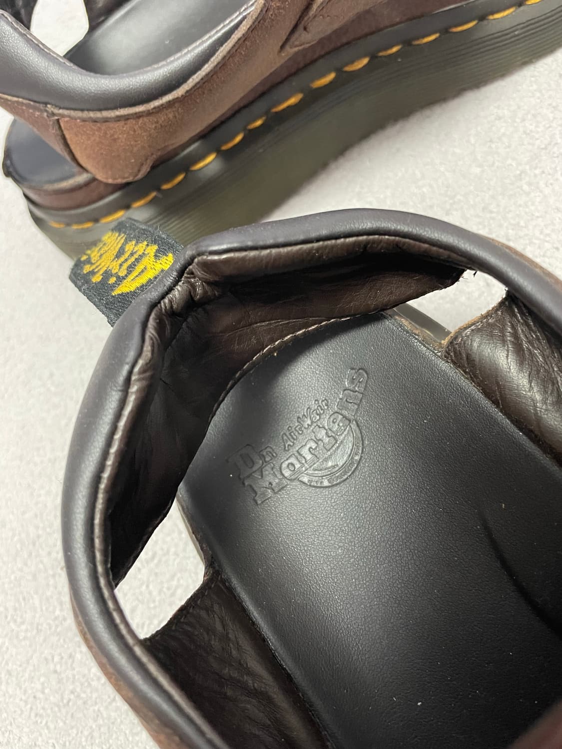 닥터마틴 샌들250 상품이미지2