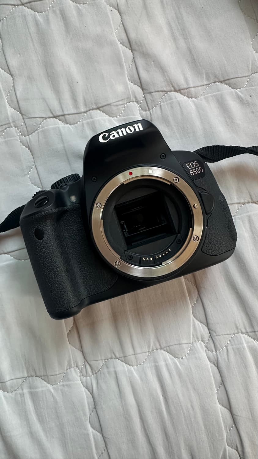 DSLR 캐논 EOS 650D 바디 컷수 2천 미만 상품이미지2