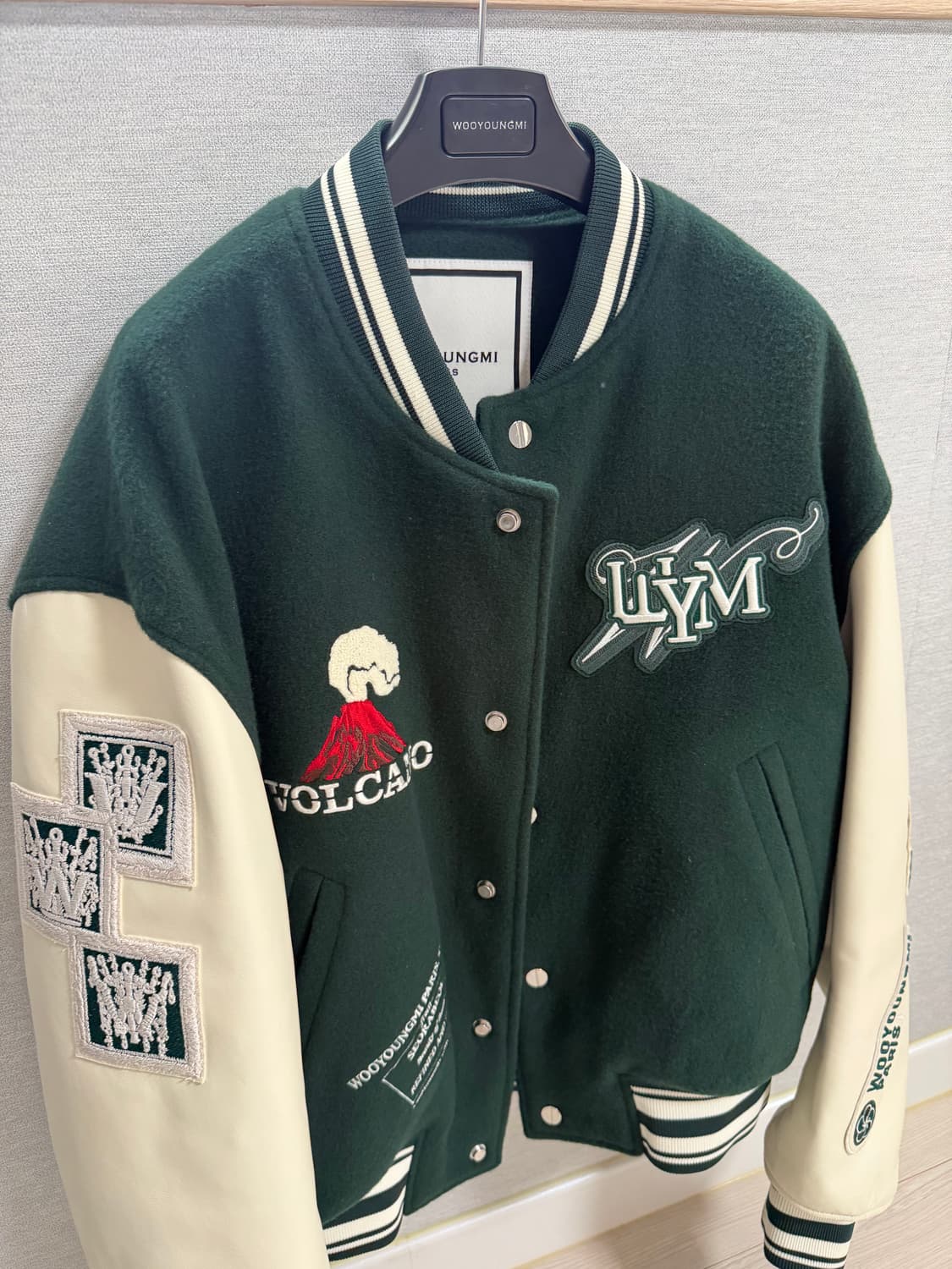 우영미 바시티자켓(48) 판매합니다. 상품이미지1