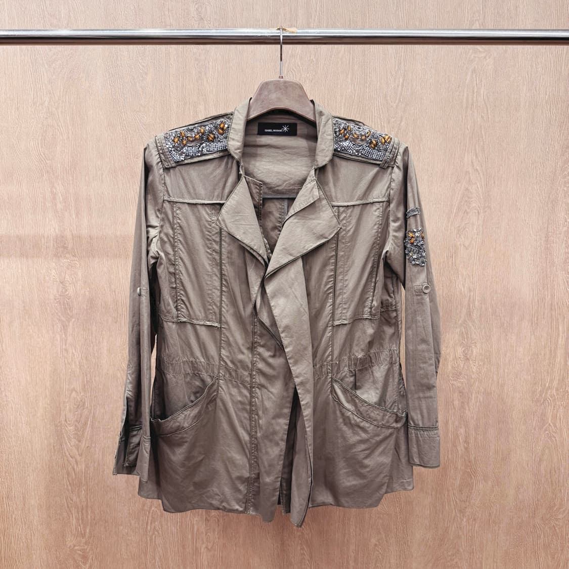 이자벨마랑 밀리터리 자켓 숄더 슬리브 비즈 자수 디테일 카키 상품이미지2