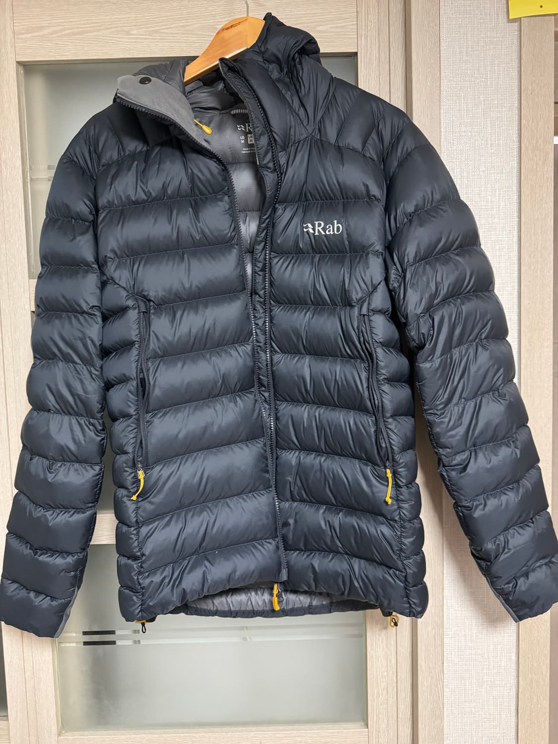 Rab 일렉트론 후디 패딩 상품이미지2