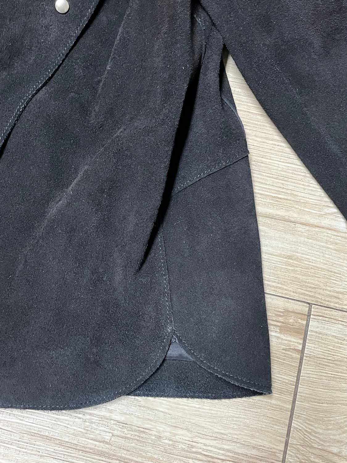 레투 스테이트먼트 블랙 리얼 스웨이드 자켓 상품이미지4