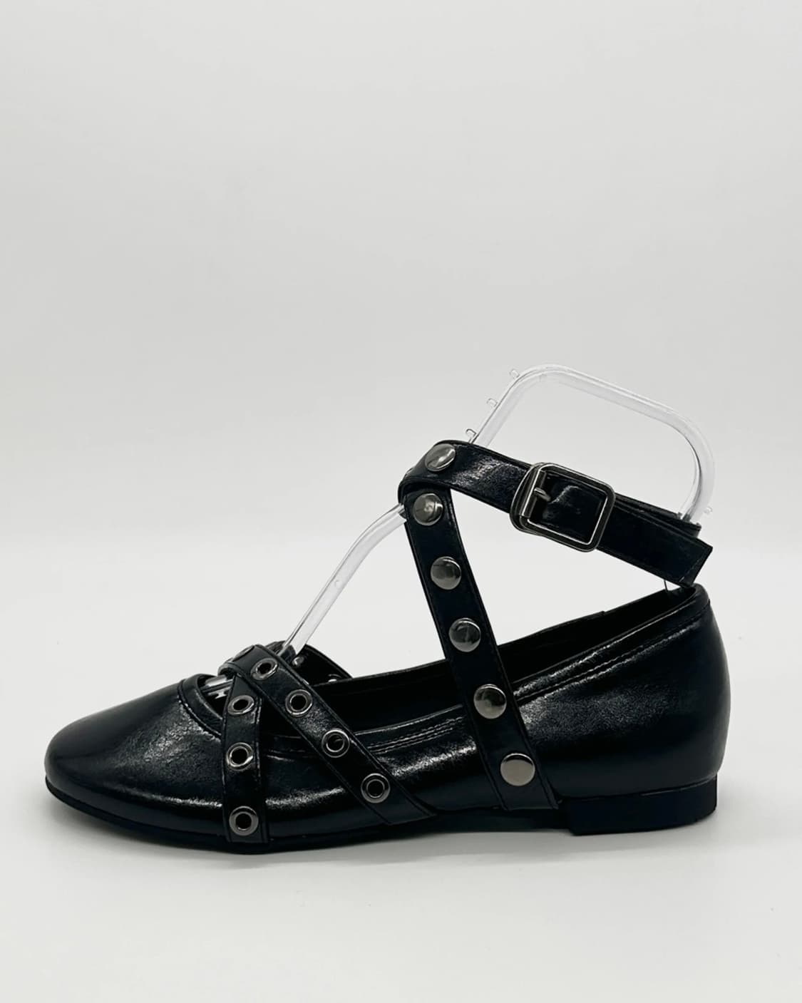 스터드 스트랩 플랫 슈즈 상품이미지4