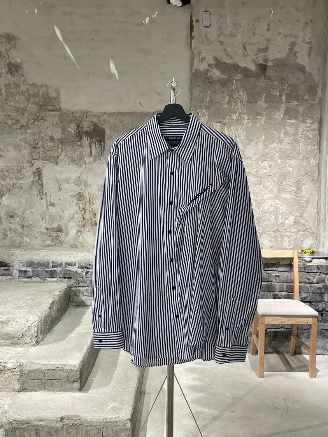 와이 프로젝트 핀치드 로고 스트라이프 코튼 셔츠 상품이미지1