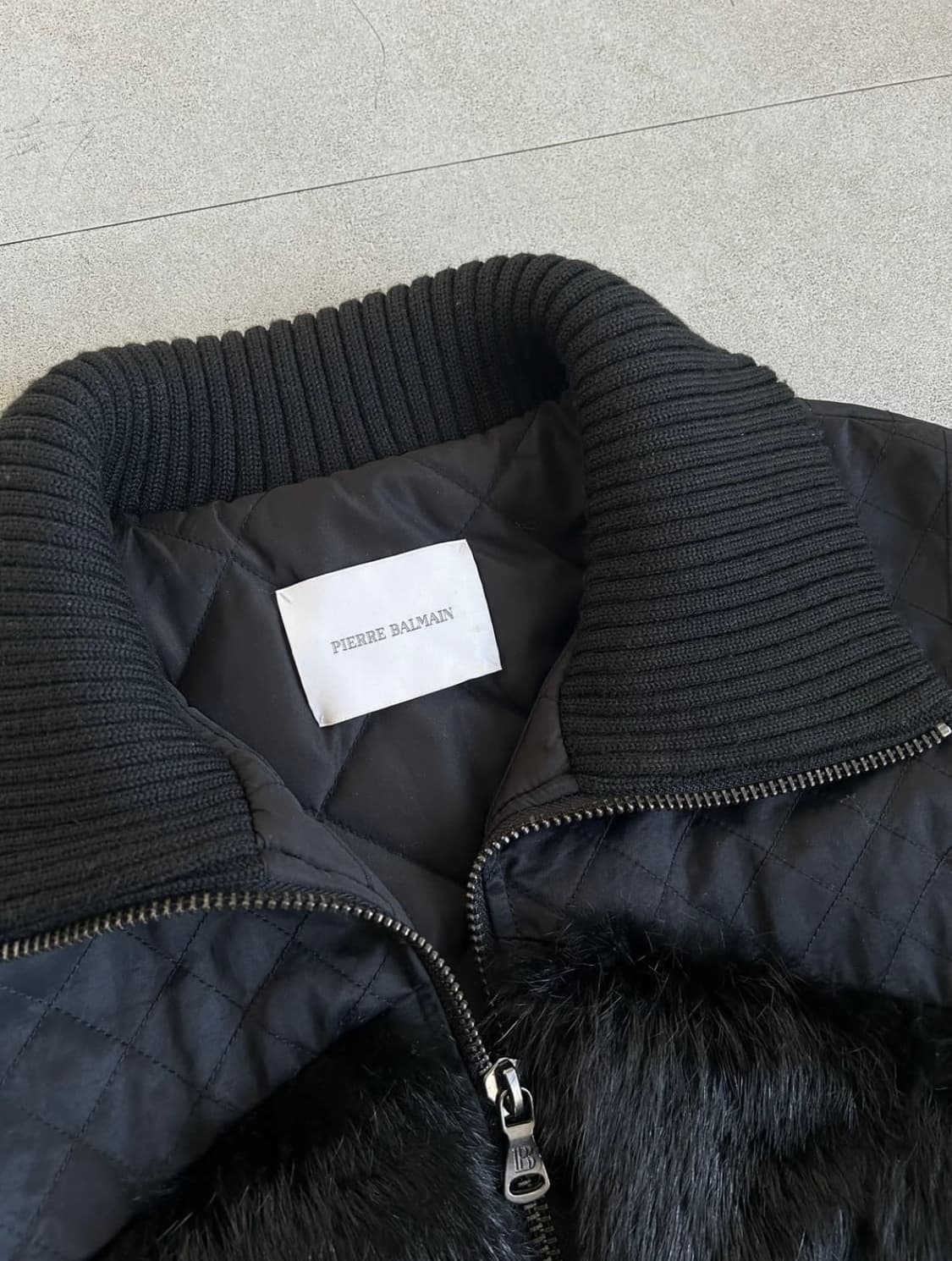 발망 퍼 하이넥 봄버 자켓 상품이미지7