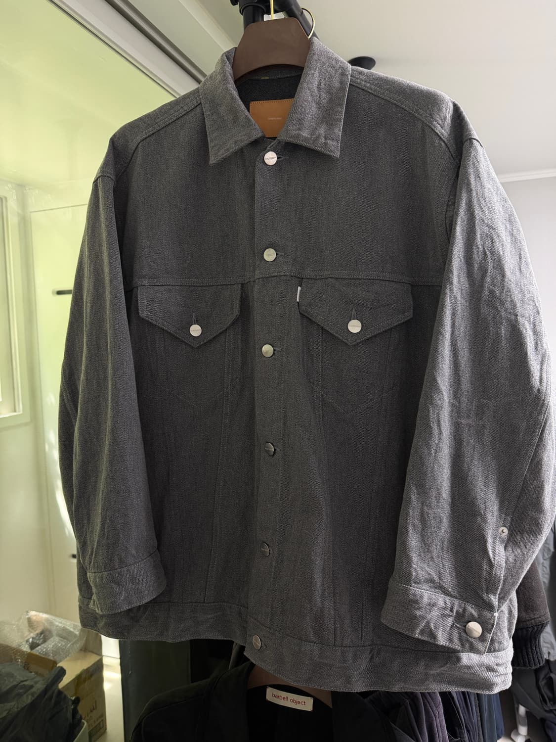 그라프페이퍼 컬러패스트 데님 트러커 자켓 상품이미지2