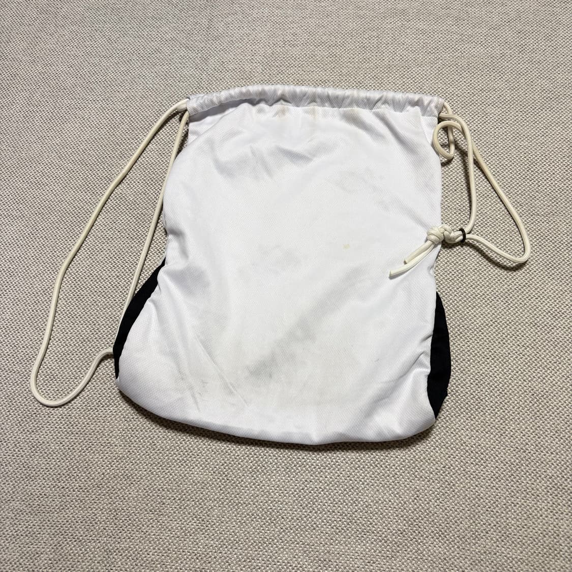 두산베어스 유니폼 드로스트링 가방 상품이미지3