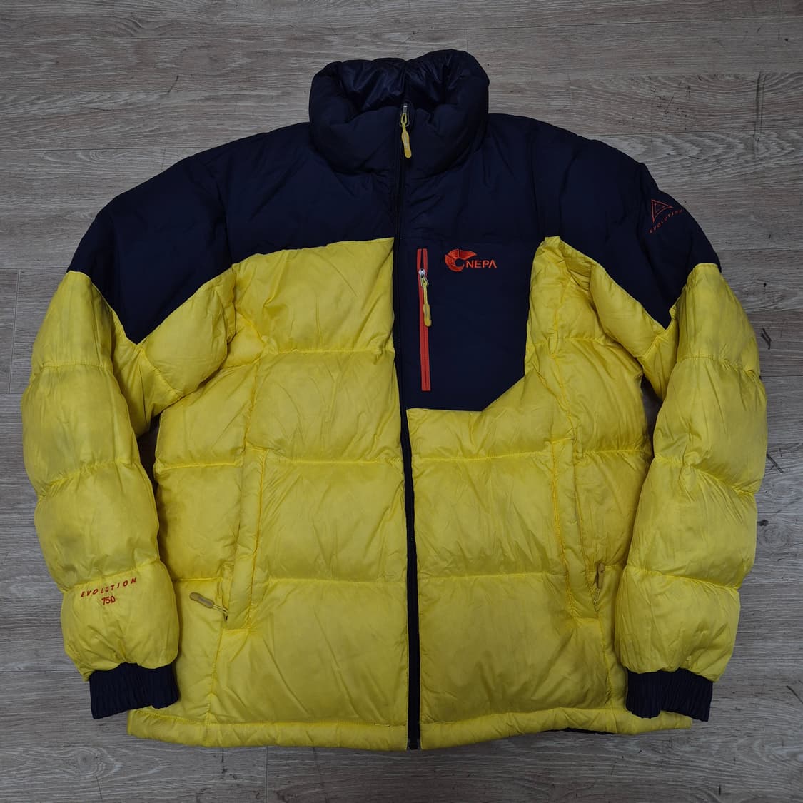 네파 에볼루션 750 배색 구스다운 리버시블 패딩 상품이미지1