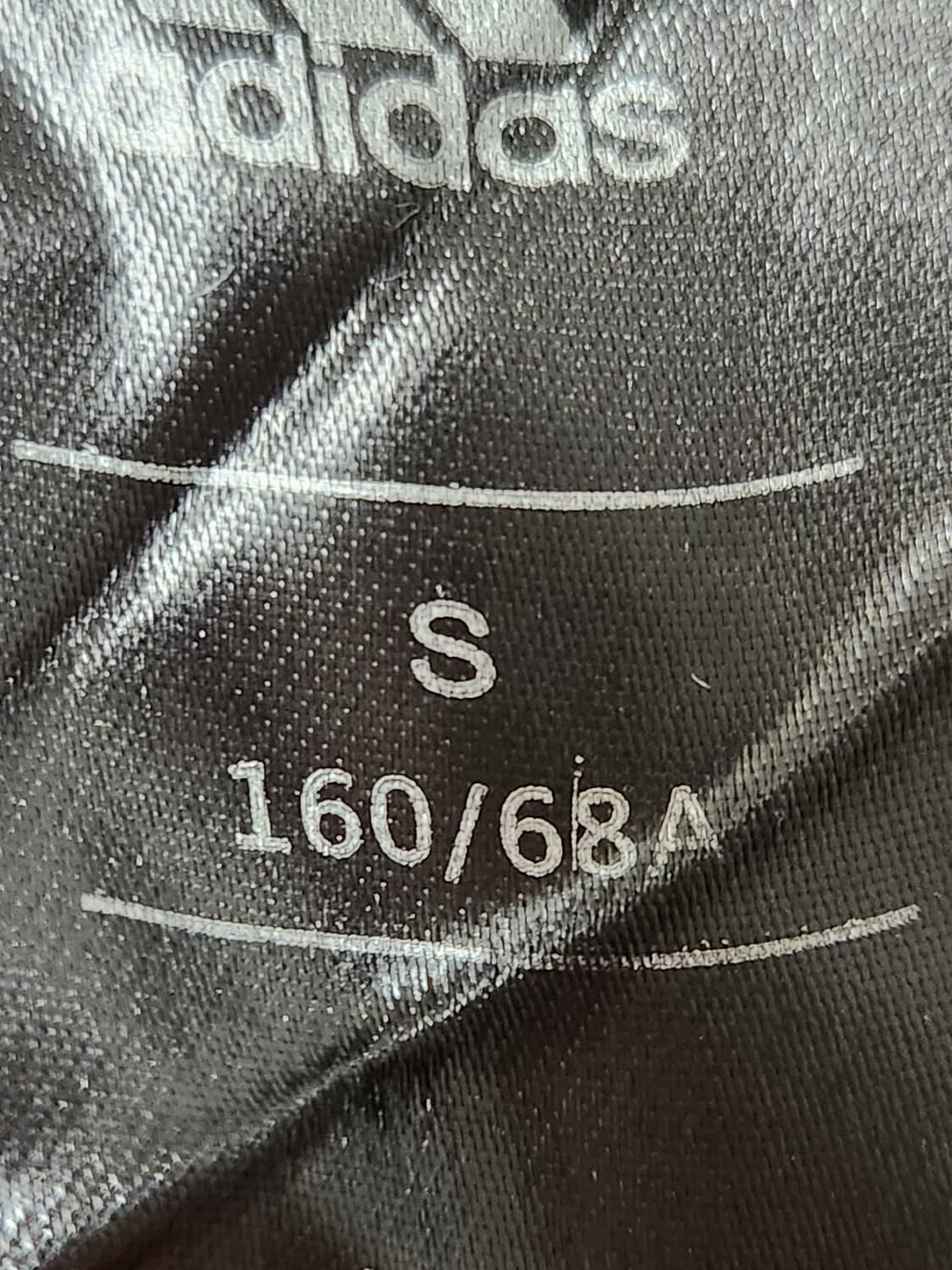 새상품급)아디다스 손나은 레깅스 aj9366 사이즈s

여러 중고사이트에 상품이미지7