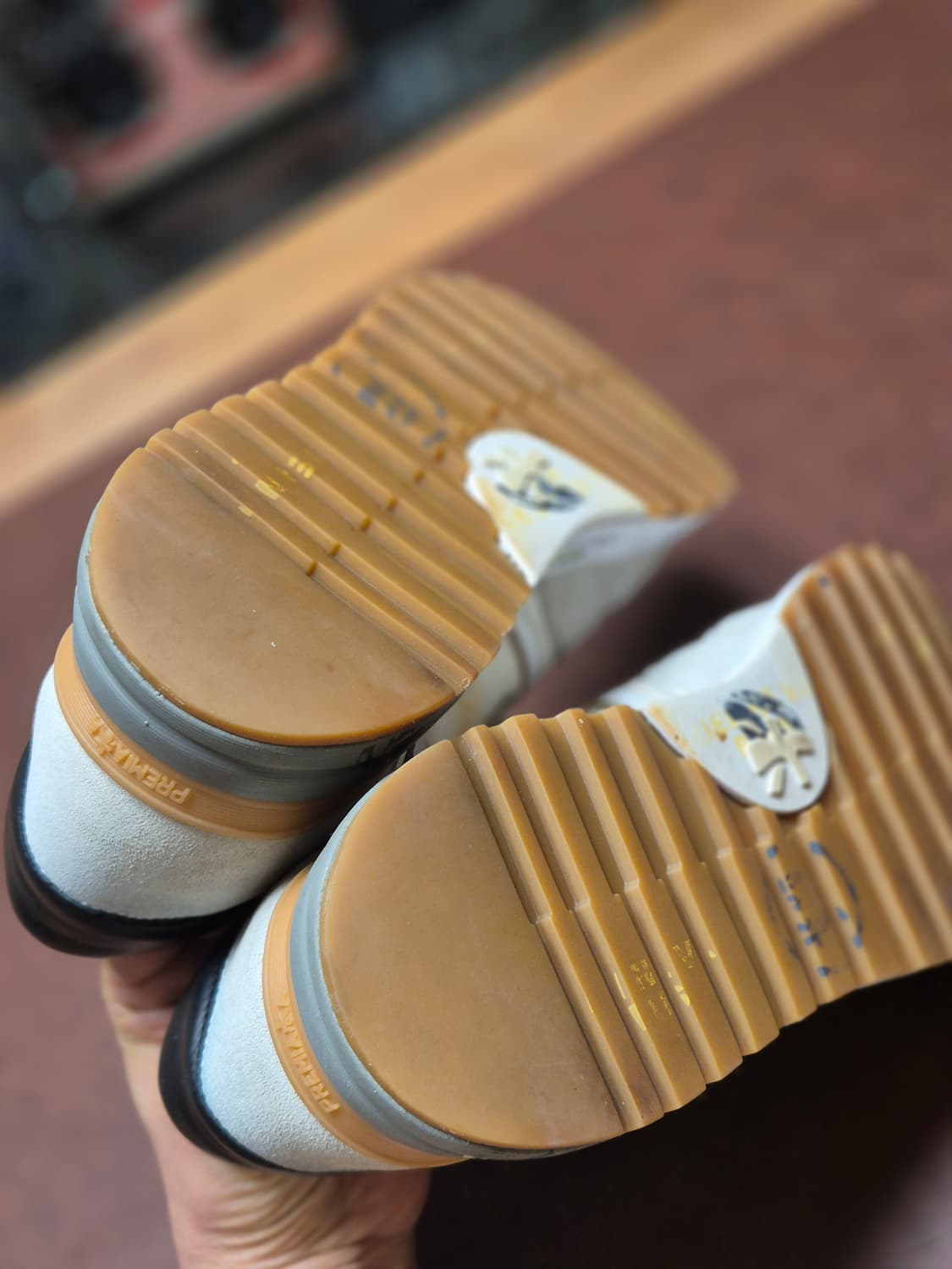 새상품 270-275 (43) 프리미아타 스니커즈  상품이미지3