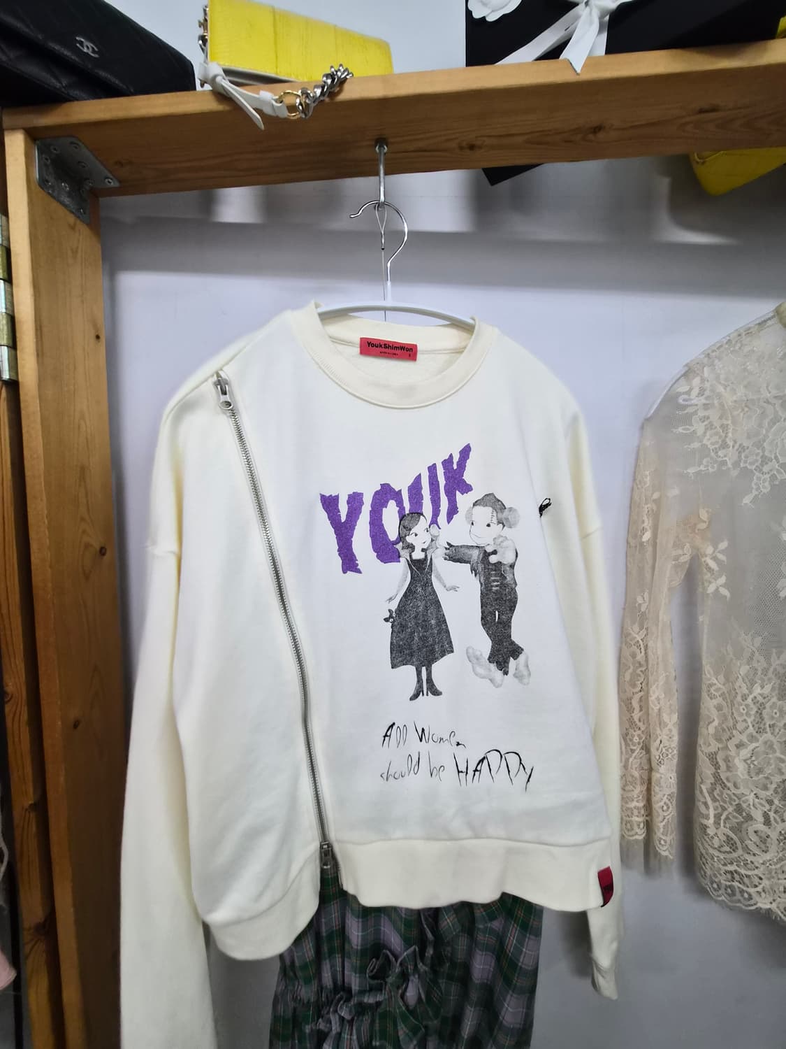 육심원 포인트 맨투맨 상품이미지2