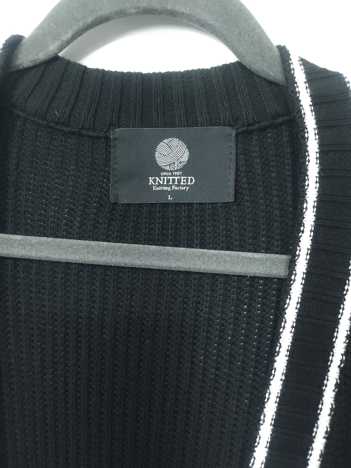 니티드 블랙 소프트니트 배색 가디건 100 L  새제품 상품이미지4