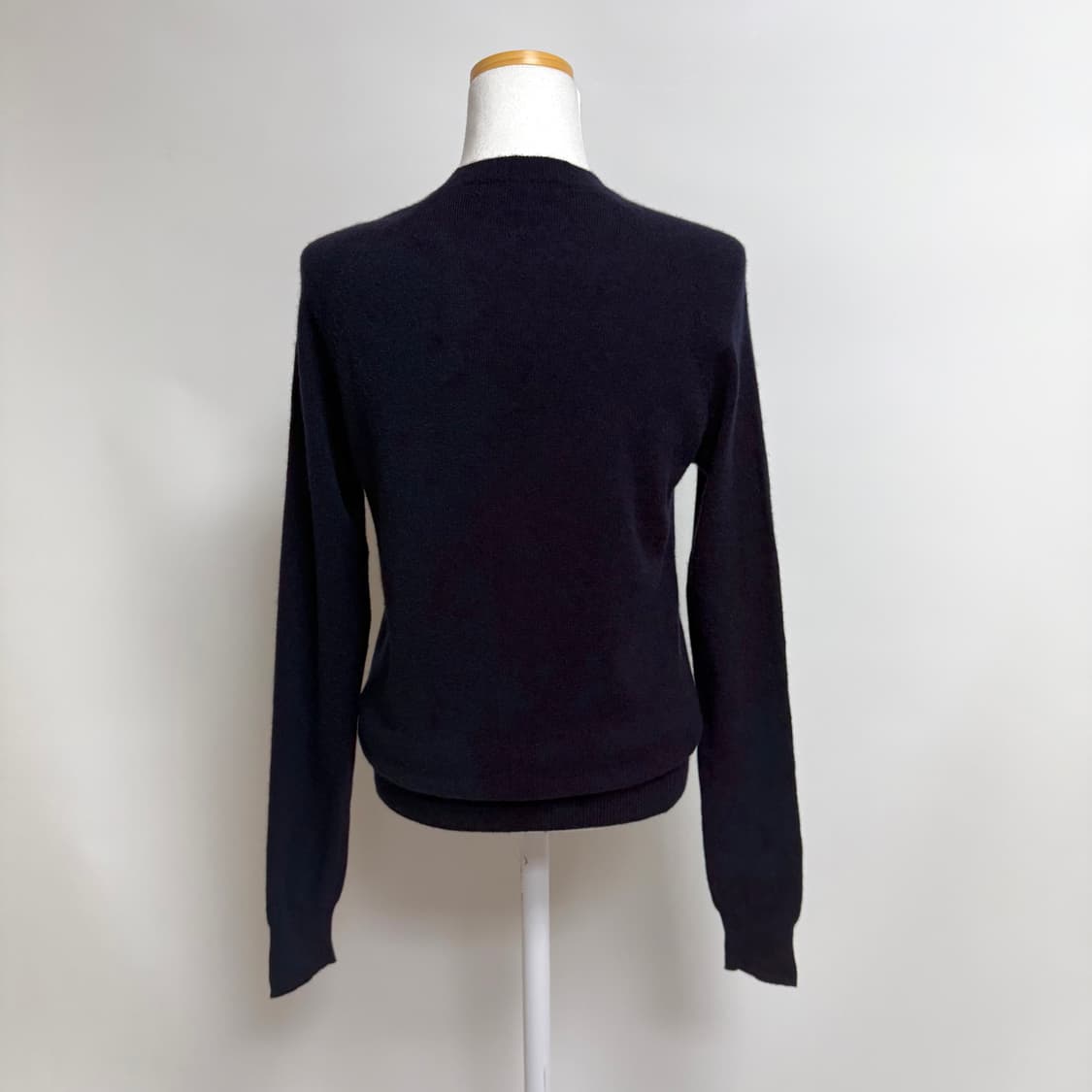 [캐시미어 100%] 유니클로 네이비 라운드 니트 S 상품이미지3