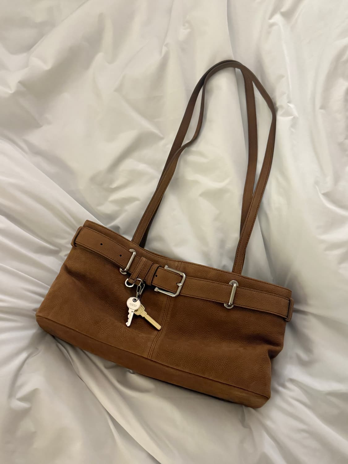 오소이 숄더 브로클 누벅 브라운 상품이미지1