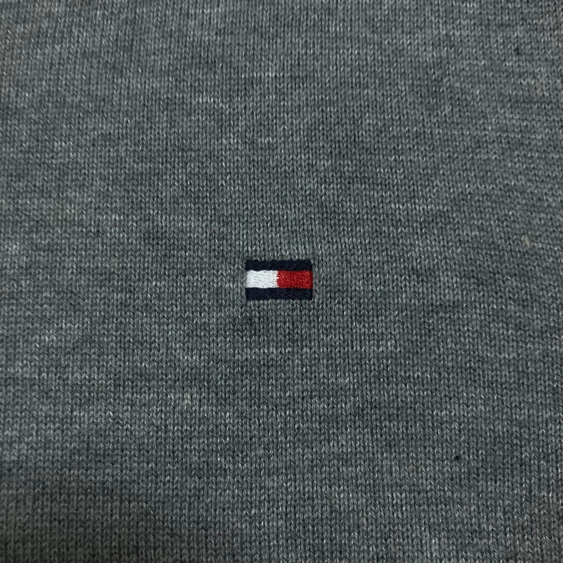 타미힐피거 스몰 로고 그래이 미니멀 베스트 상품이미지2