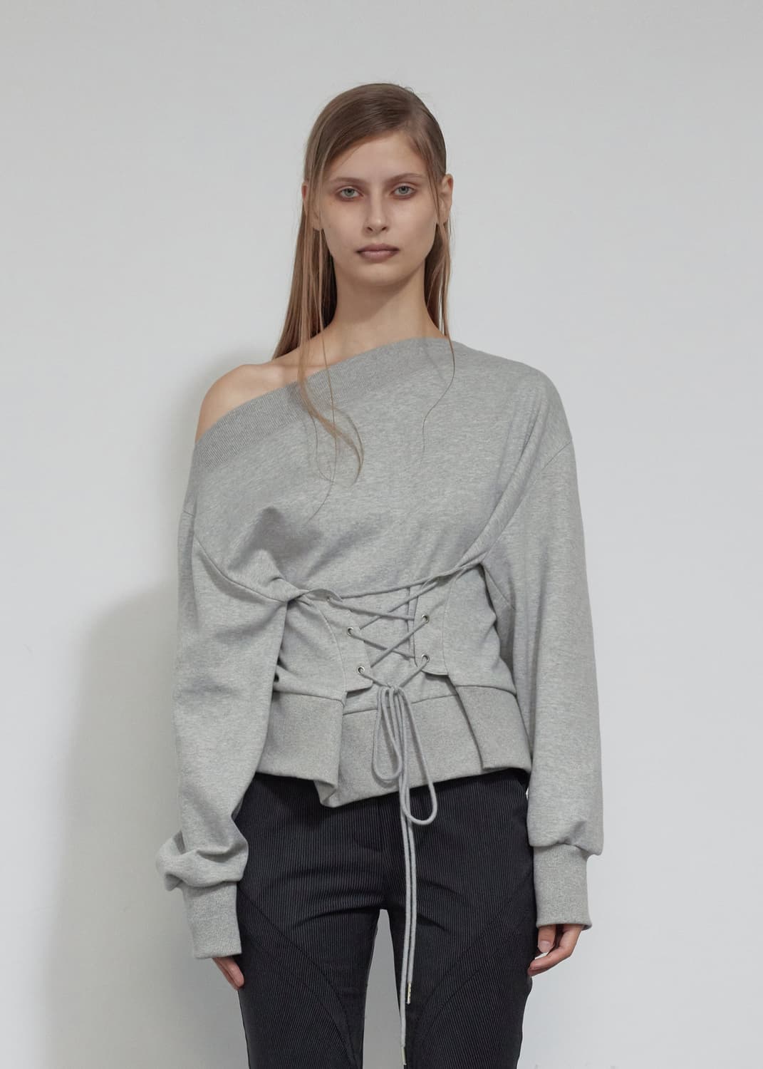 보헴서 코르셋 스웻셔츠 멜란지그레이 상품이미지1