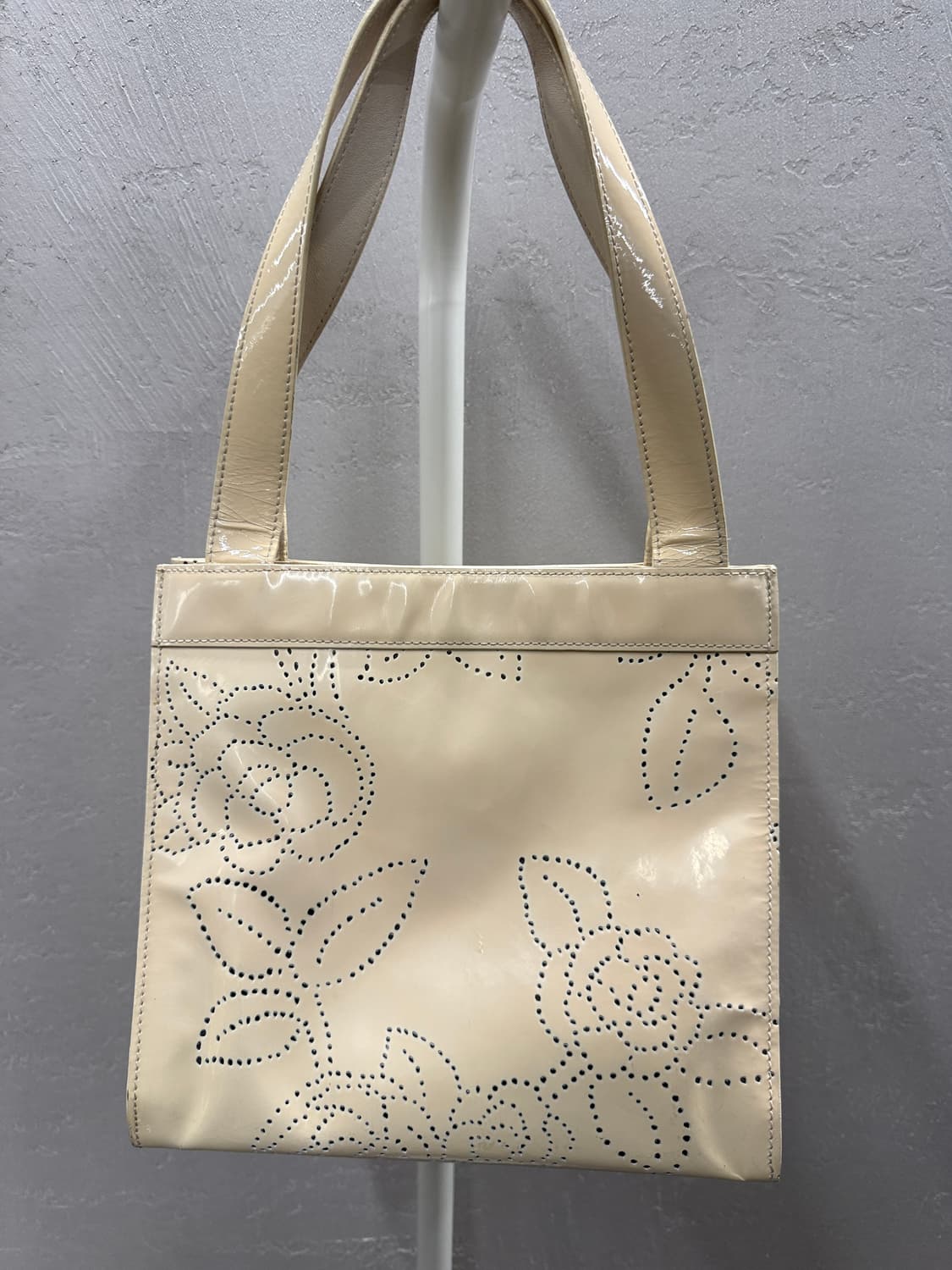 샤넬 정품 까멜리아 페이던트 빈티지 토트백 상품이미지3