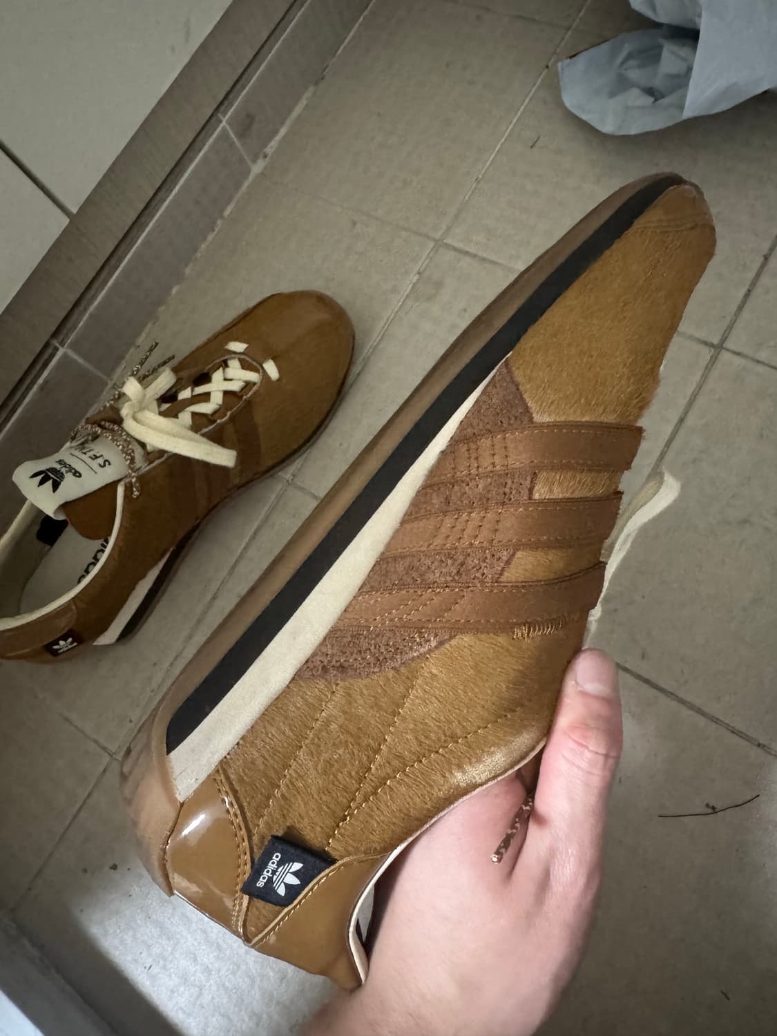 아디다스 x 송 포 더 뮤트 컨트리 OG 275 상품이미지5