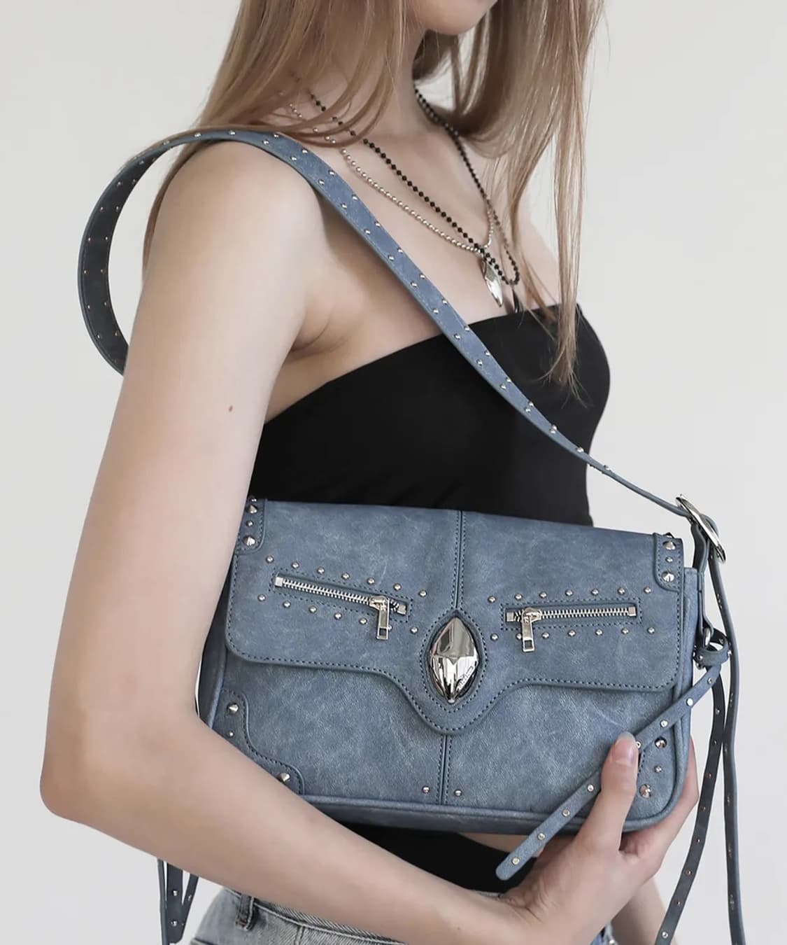 배드블러드 엘립스 심볼 크랭키 플랩 백 데님 블루 상품이미지2