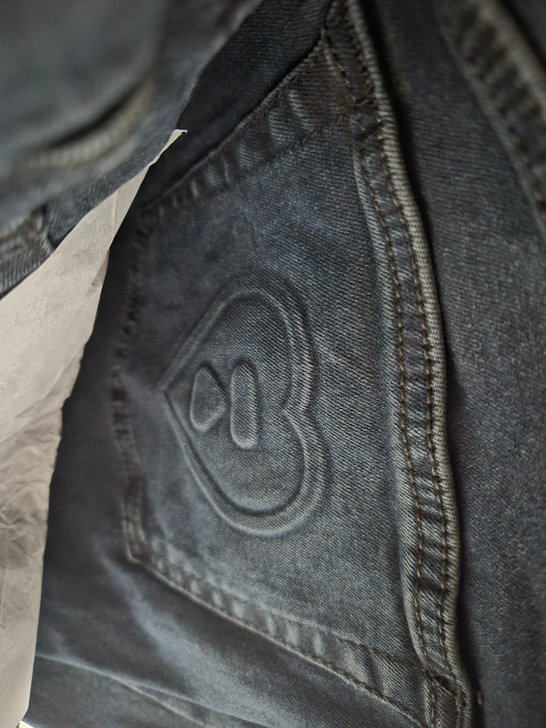 베이프 여성용 에이피 라인  엠보스 언워시드 데님 맥시 스커트 상품이미지6