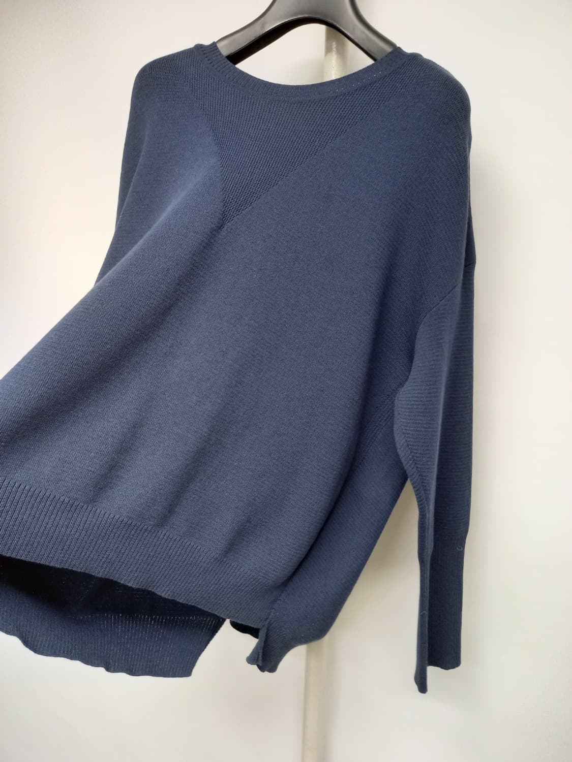 써스데이아일랜드 춘추 루즈가오리핏 니트블라우스 55.66 상품이미지6