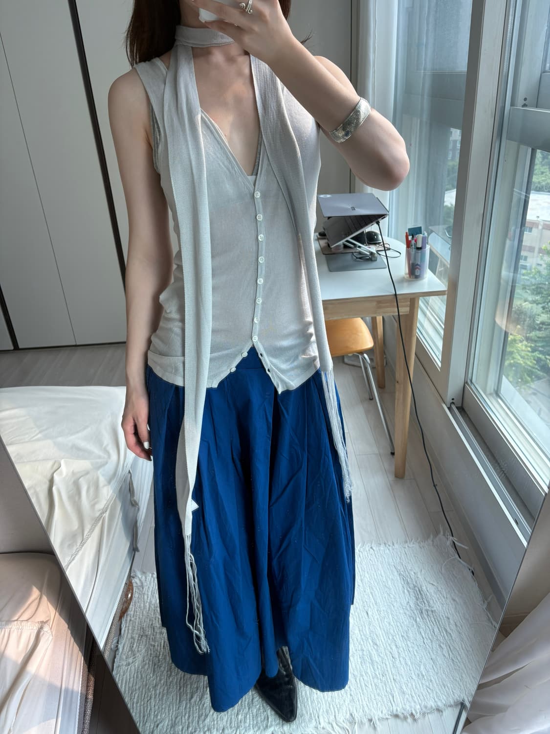 Theory Long Scarf Knit Vest 상품이미지1