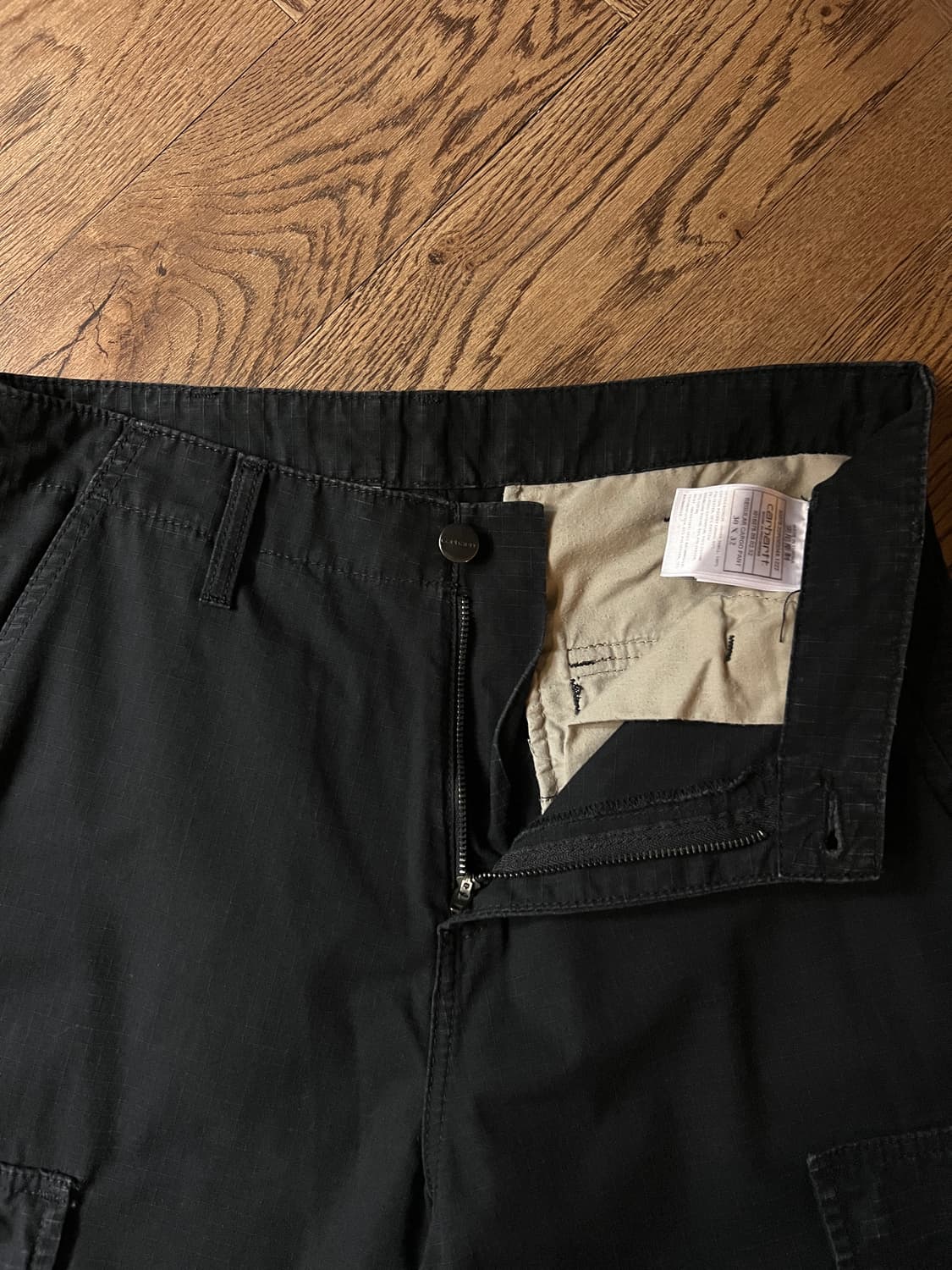 [30]칼하트 WIP 블랙 립스탑 레귤러 카고 팬츠 상품이미지2