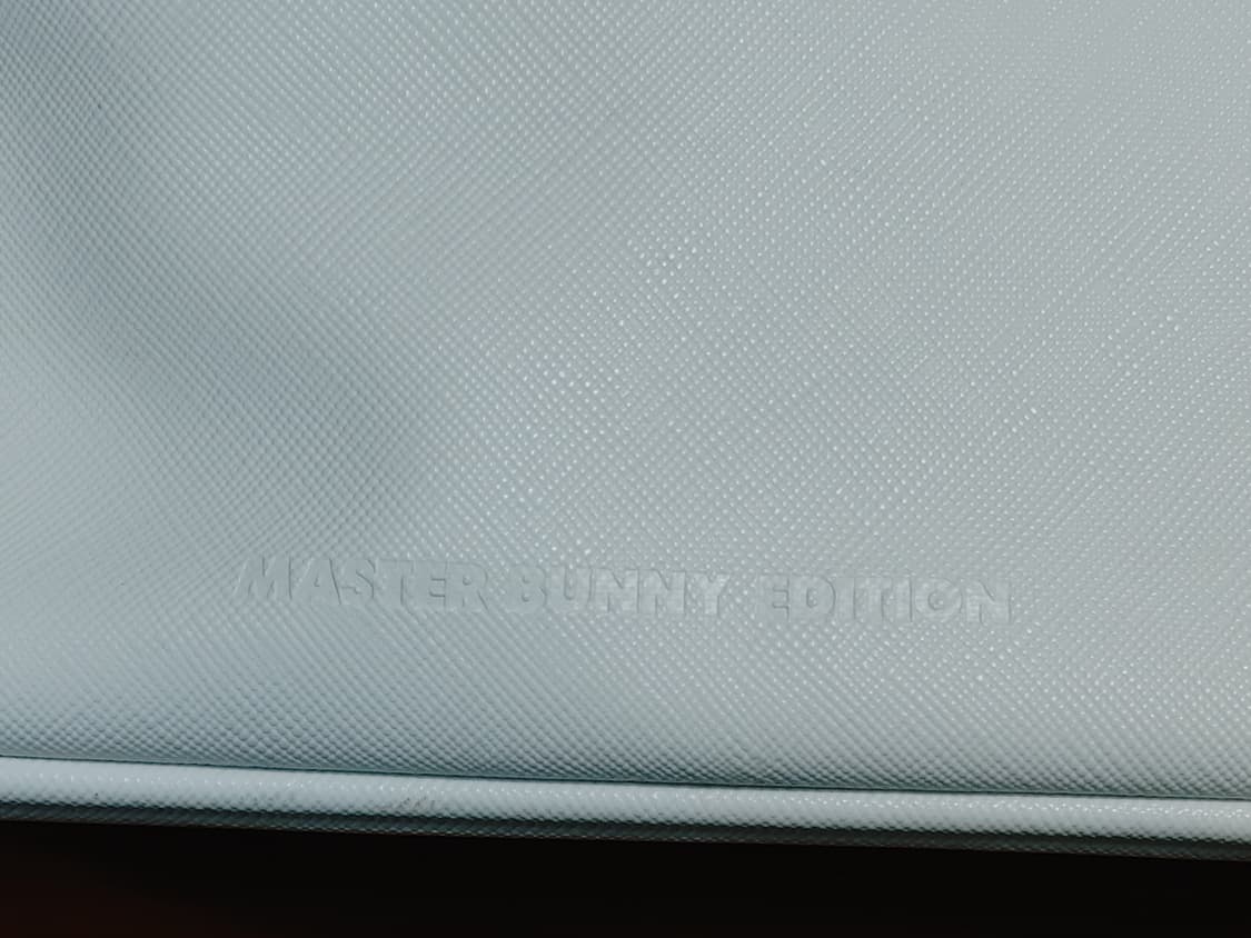 MASTER BUNNY EDITION 마스터바니에디션 화이트 토트백
 상품이미지5