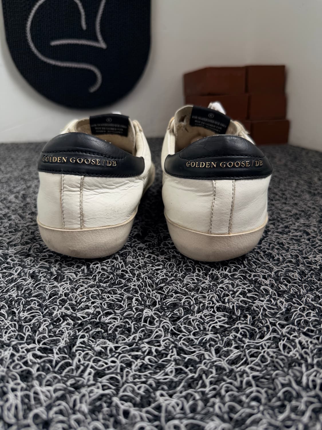 [골든구스] 슈퍼스타 화이트 블랙탭 스니커즈 상품이미지4