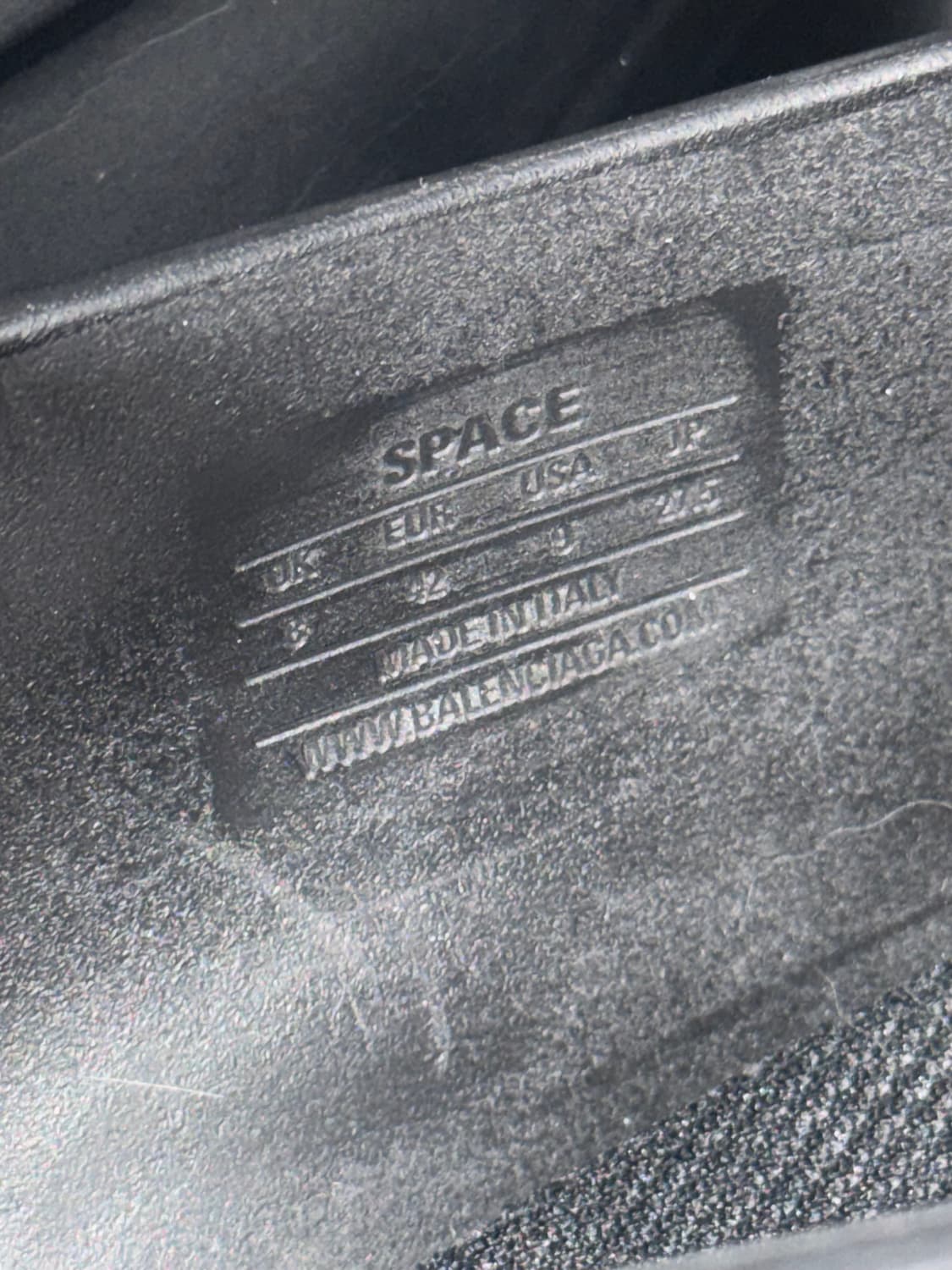 발렌시아가 스페이스슈 무광 42 상품이미지4