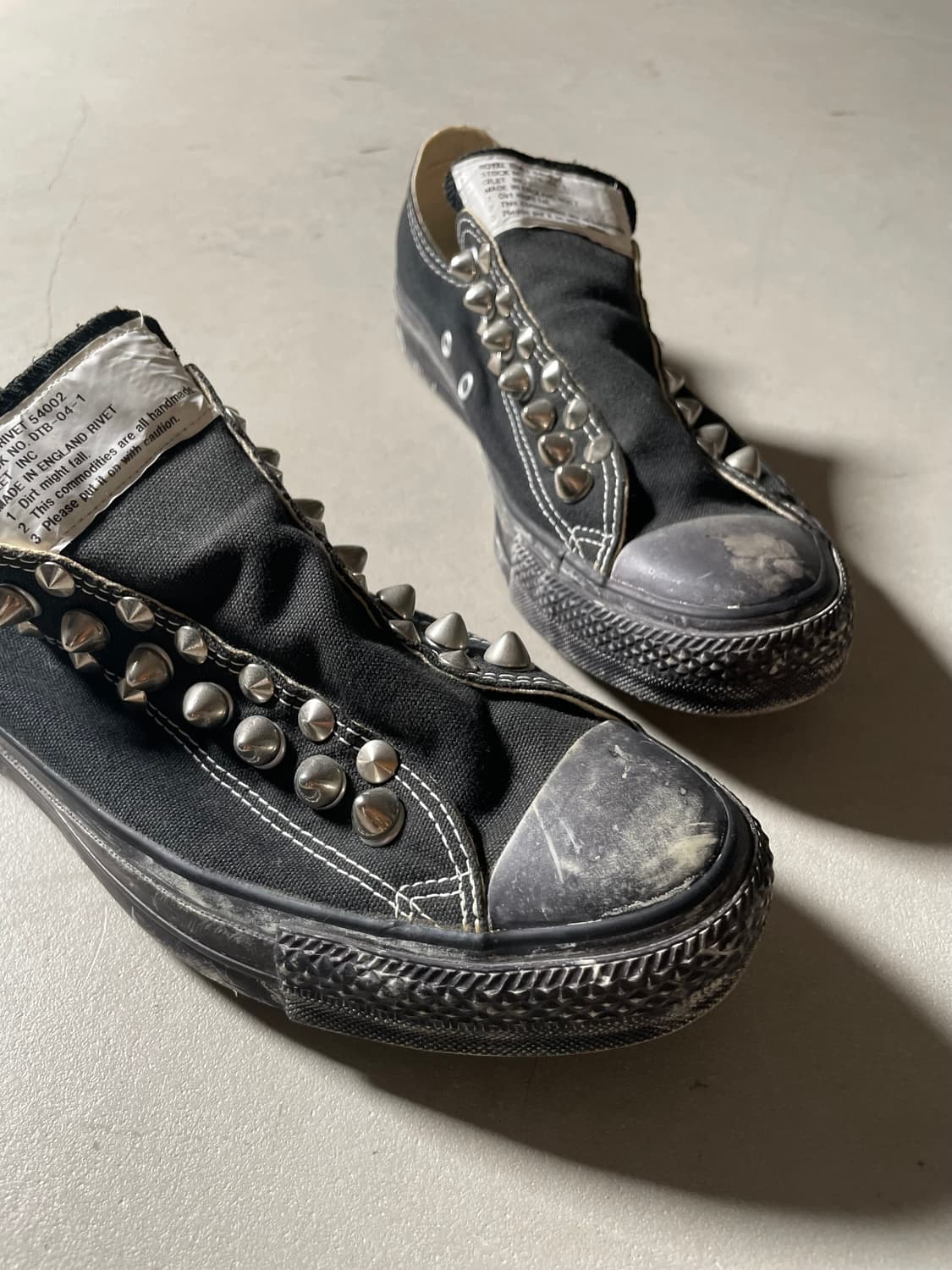 Gilet × Converse  Stud Custom Sneakers 상품이미지3