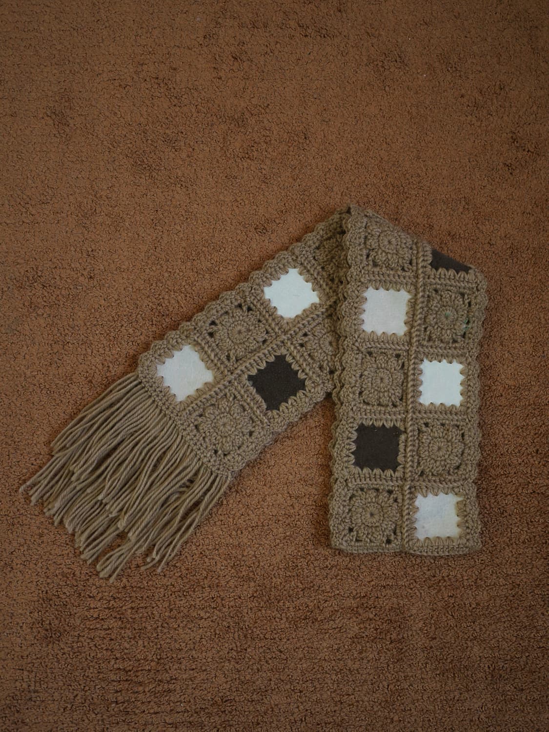 스웨이드 그래니 스퀘어 스카프 상품이미지3