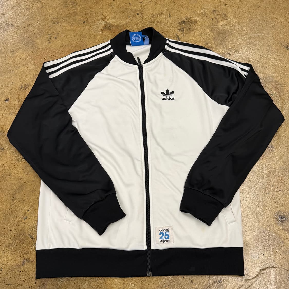 [정품/100] 아디다스 니고 베어 흰검 져지 트랙탑 b16 상품이미지2