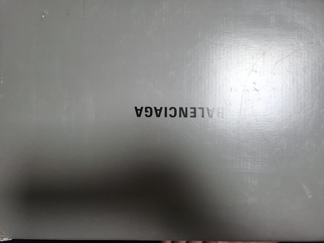 발렌시아가 타이렉스 43 블랙그레이 상품이미지10