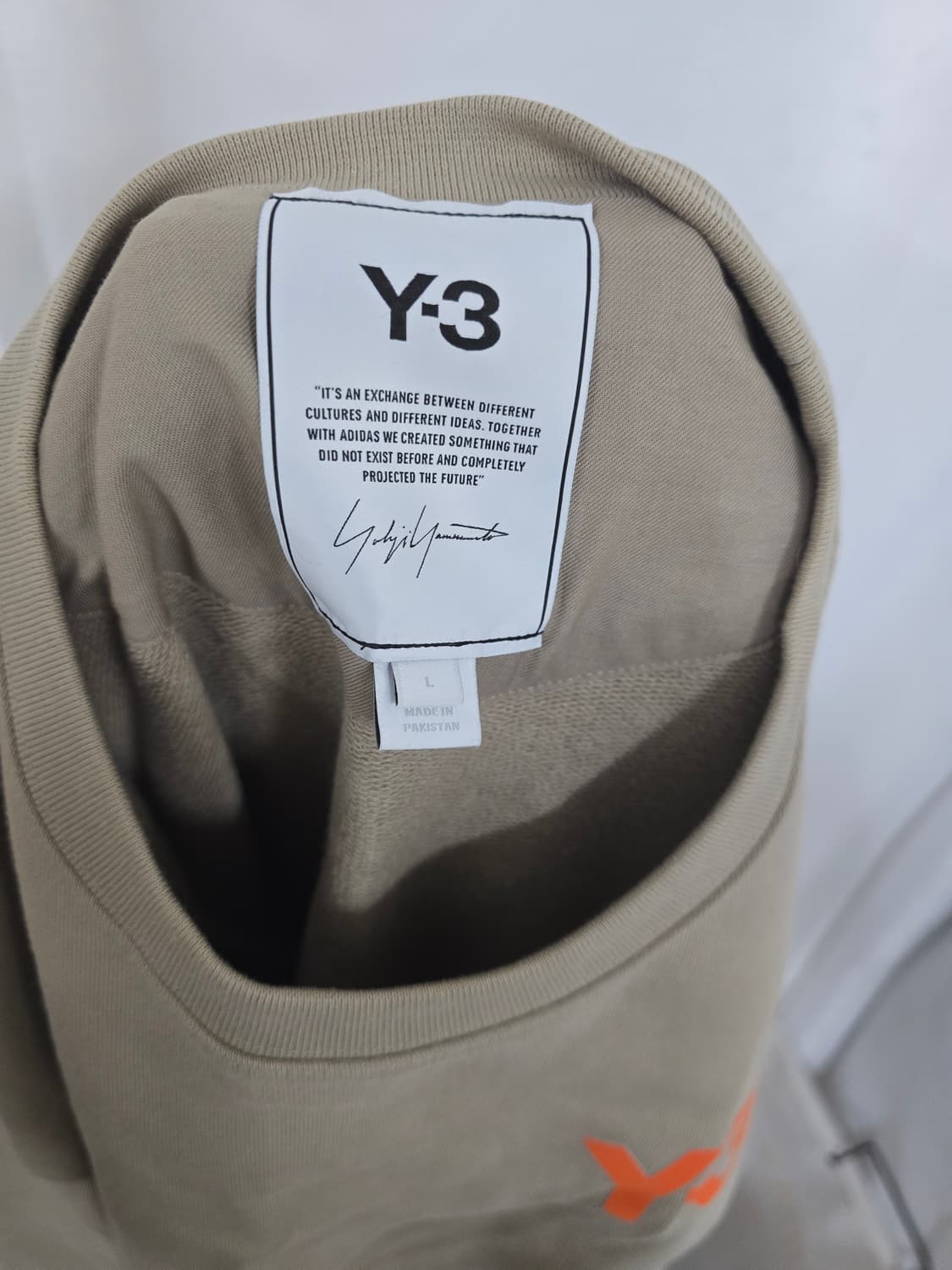 Y-3 맨투맨 베이지색상 상품이미지4