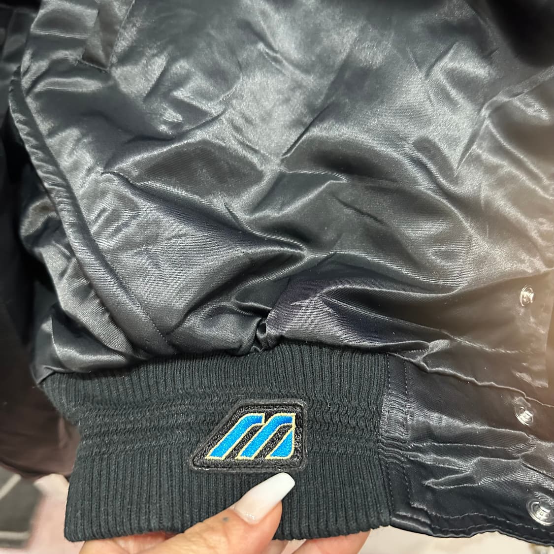 미즈노 올드스쿨 새틴 봄버 자켓XL 상품이미지2