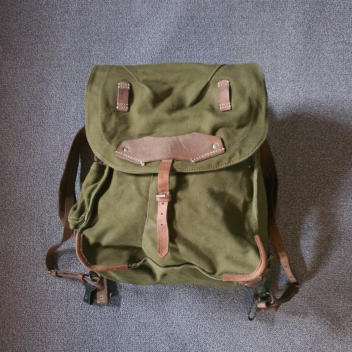 70s 루마니아군용 배낭 상품이미지1