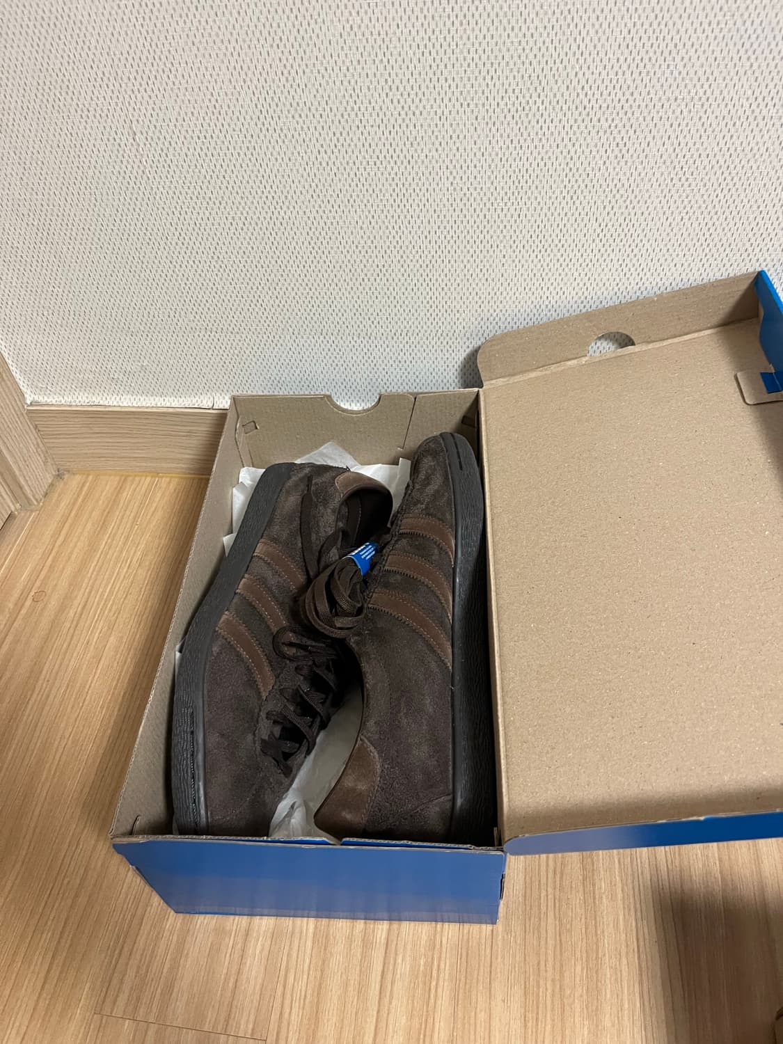 아디다스 토바코 그루엔 다크 브라운 상품이미지6